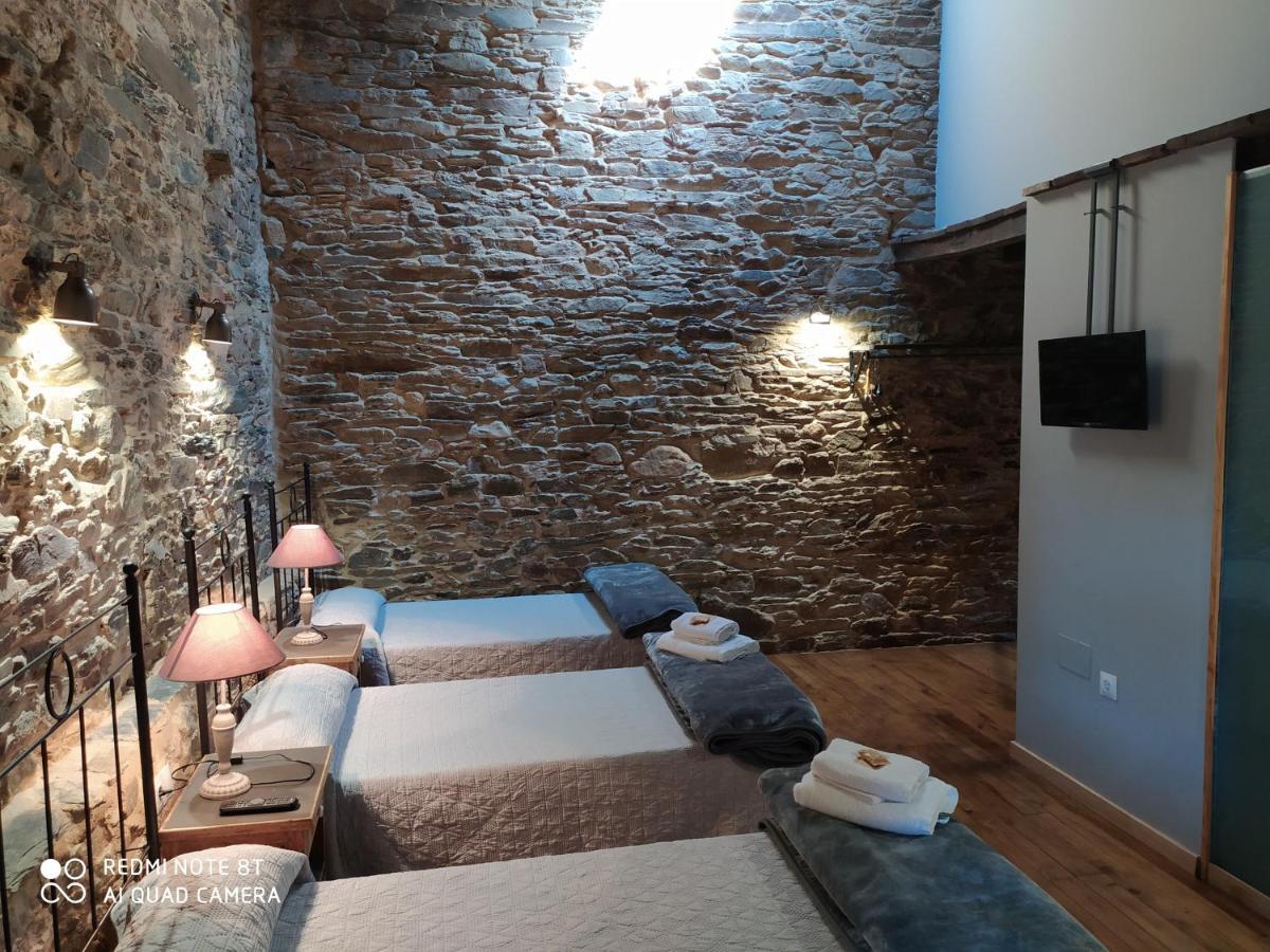 Albergue Atrio Триакастела Екстериор снимка
